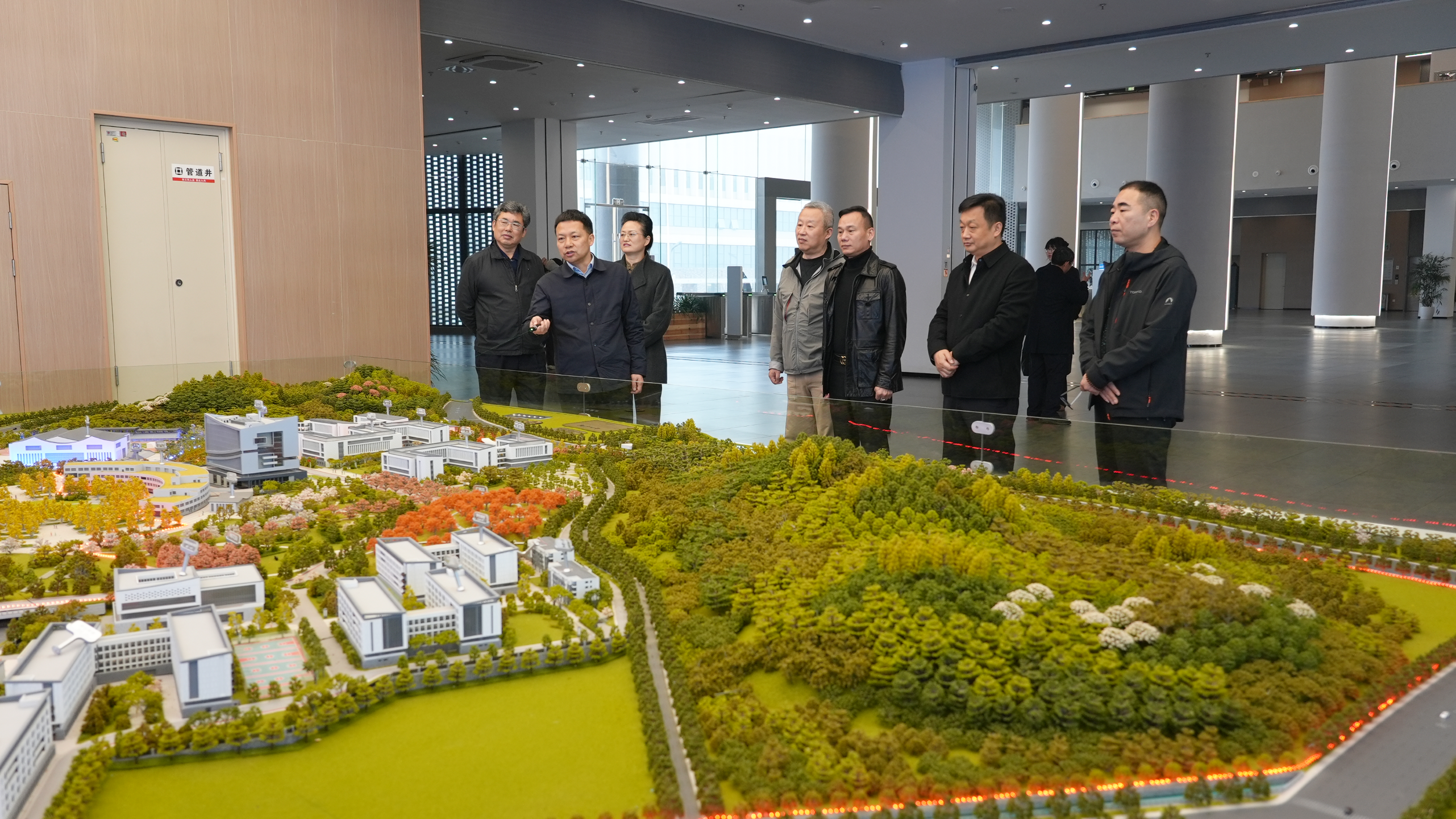 岳陽學(xué)院1.png